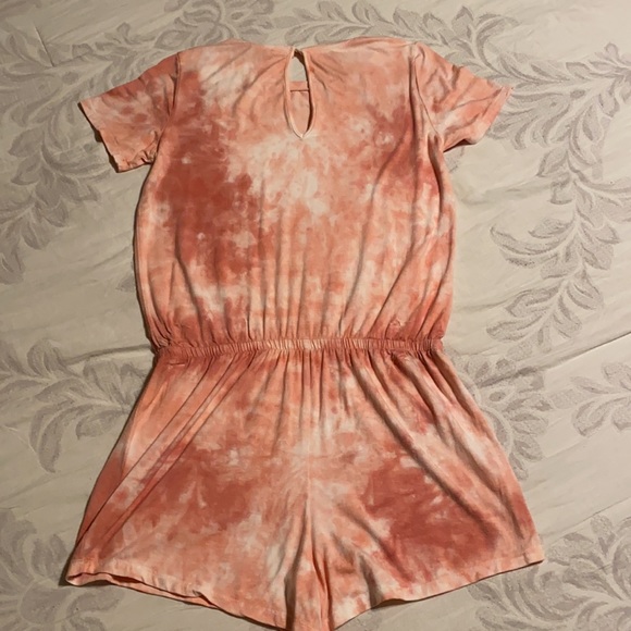 Romper - Picture 2 of 2